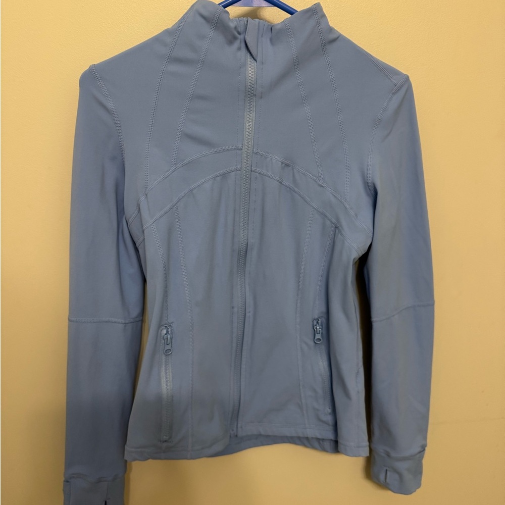 Blue Athletic Shaping Jacket with High Collar and Tailored Fit